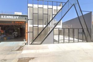 Ferretería Kennedy en Pabellón de Arteaga