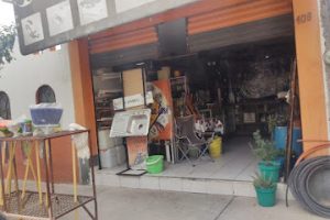 Ferretería San Jose en San Francisco de los Romo