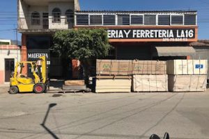 Madereria y Ferretería La 16 en Ameca