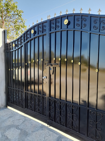 Taller 5 Hermanos en Linares