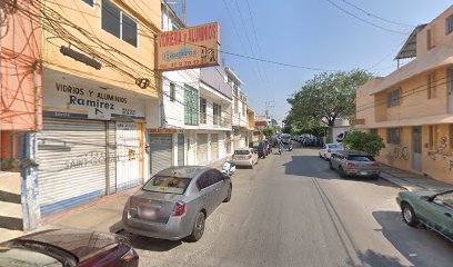 Tornillos (C. Juan Ruiz de Alarcón) en Chilpancingo de los Bravo