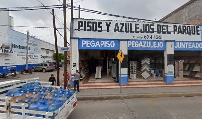 Pisos y Azulejos del Parque en Cuerámaro